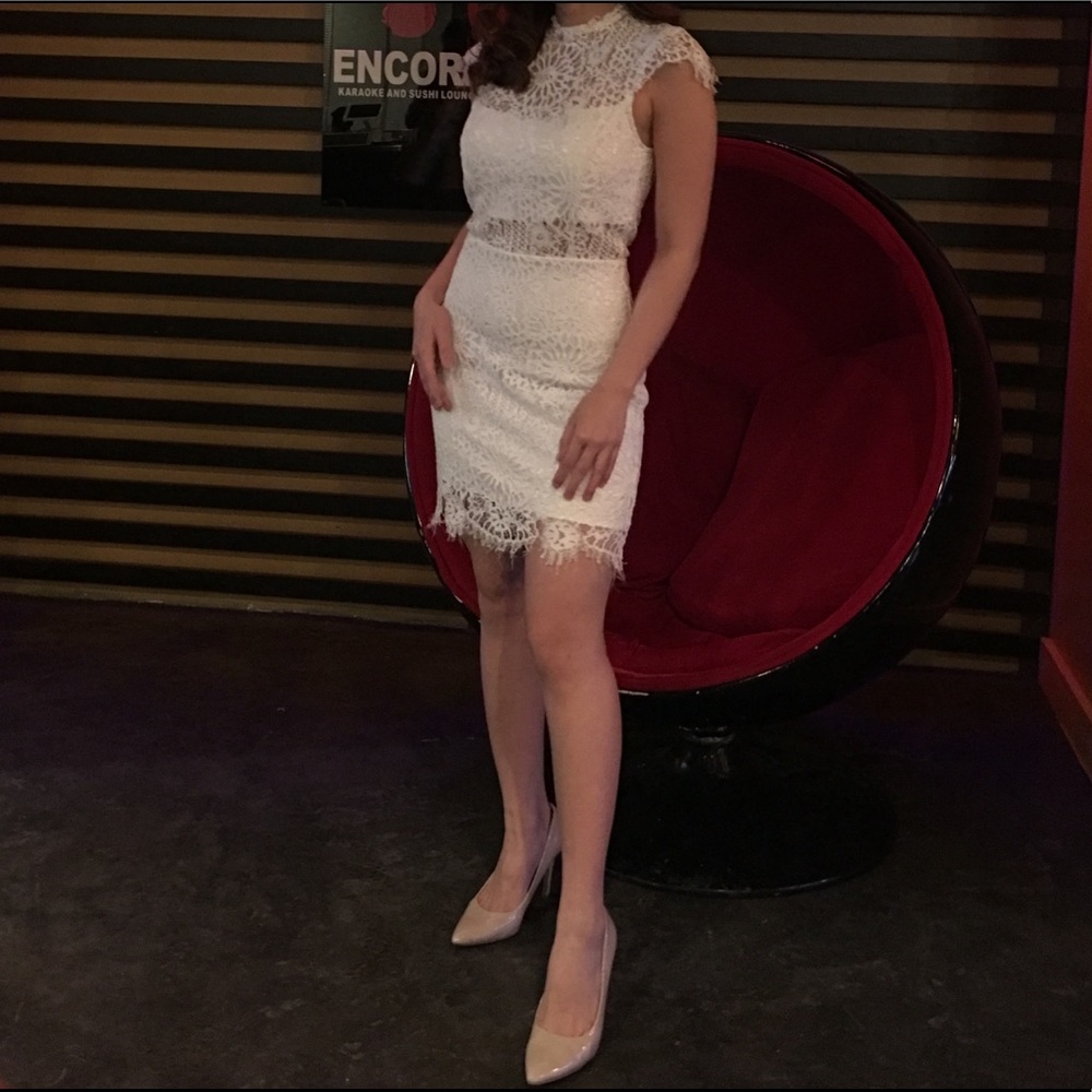 Bebe dress